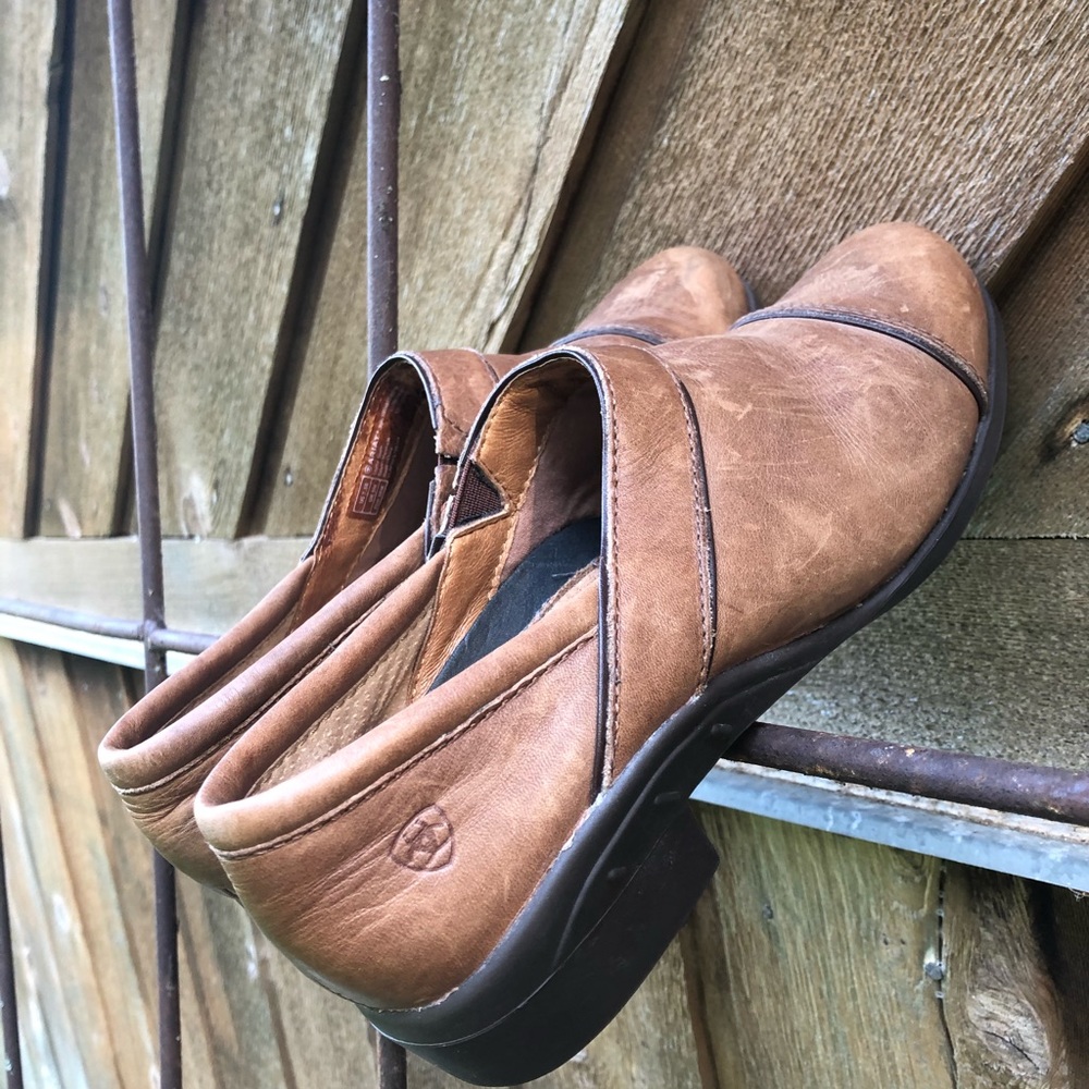 Ariat shoes 7.5 B